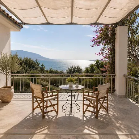 Apartment Sunrise Bay Retreat Lixouri